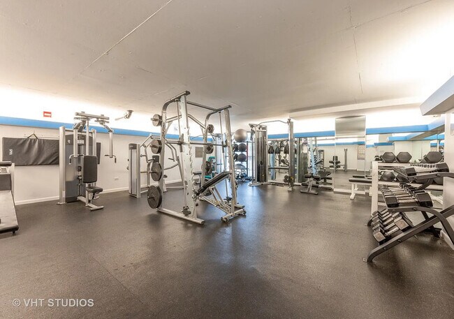 Building Photo - 2800 N Lake Shore Dr