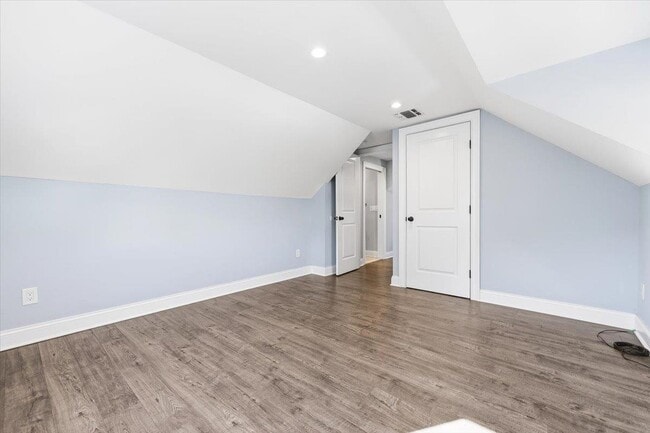 Building Photo - 7 Main Terrace