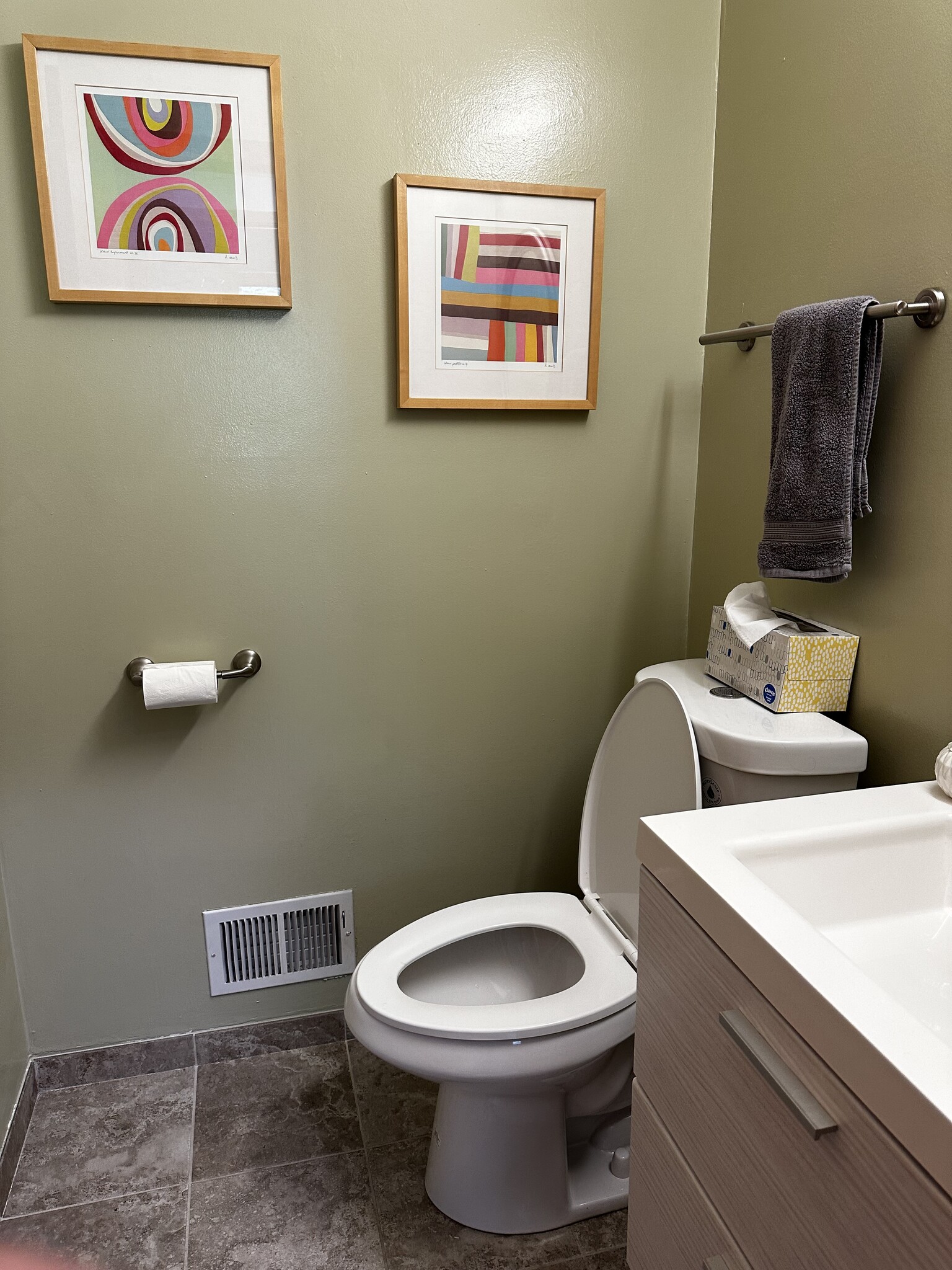 Power Room-Main Lvl - 6868 Stonewood Ct