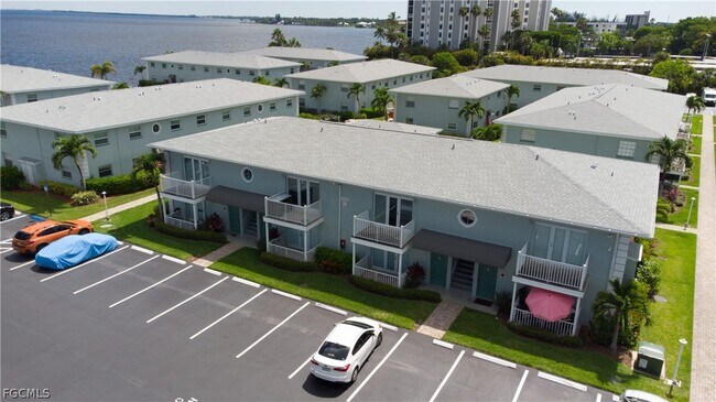 Building Photo - 3324 N Key Dr