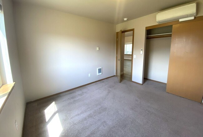 Building Photo - 3 Bed 2 Bath Home for Rent!