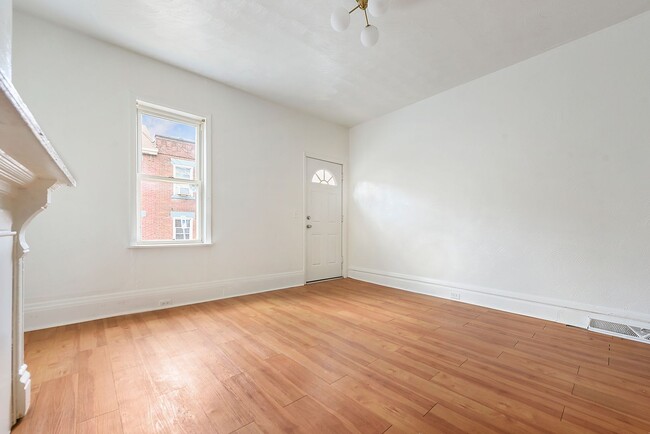 Building Photo - Two bedroom n Lawrenceville