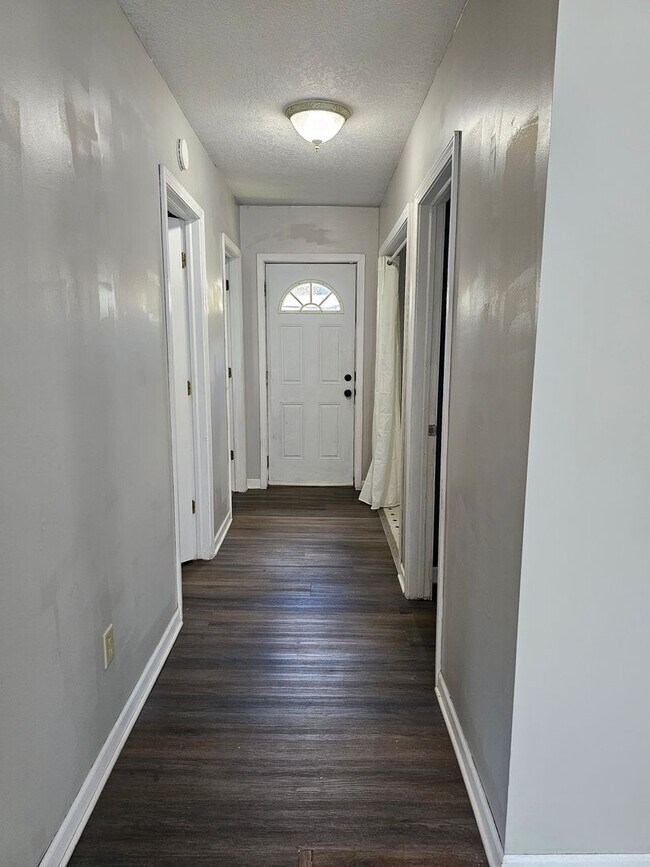 Building Photo - 1624 W 36th St