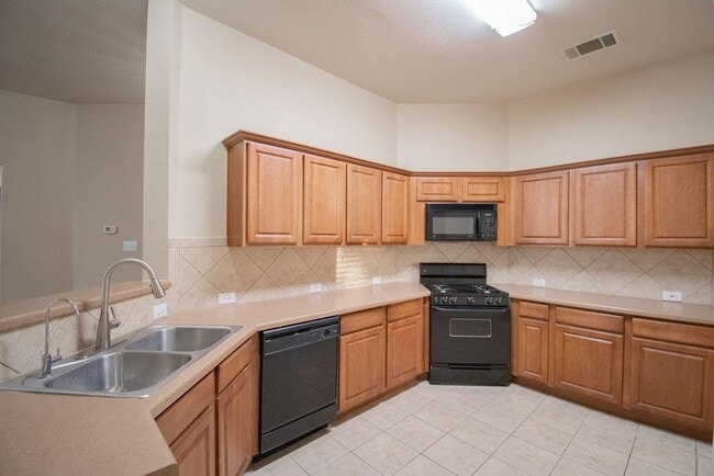 Building Photo - 312 Pheasant Ridge Dr