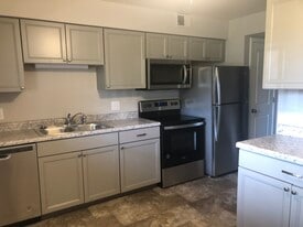 Building Photo - 1108 S. 4th Street