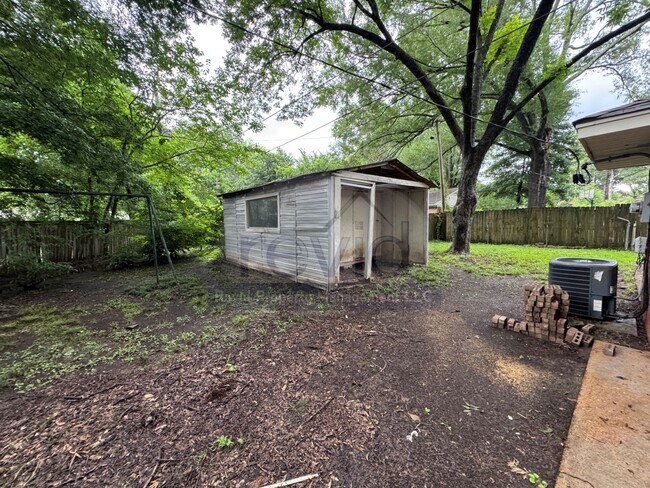 Building Photo - 4572 Verne Rd