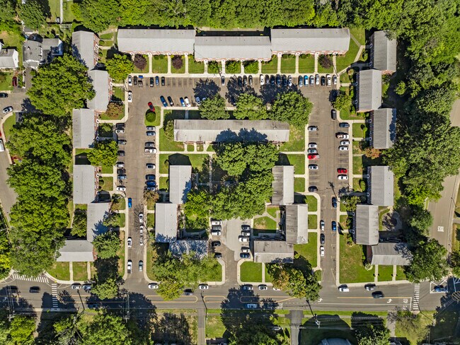Building Photo - 102 Blachley Rd