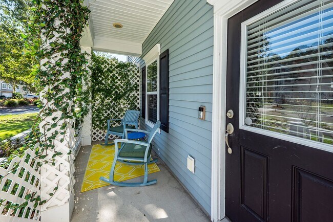 Building Photo - 4 Bedroom, 2.5 Bathroom Home in Brownswood...
