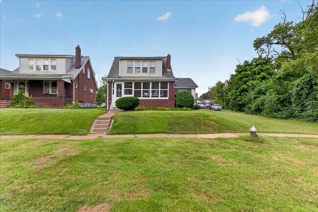 Building Photo - 5203 Windsor Pkwy