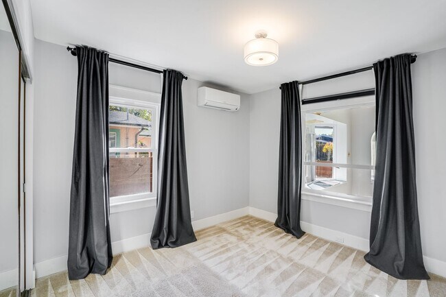 Building Photo - NEWLY REMODELED 3 Bed, 1 Bath Rental Home ...