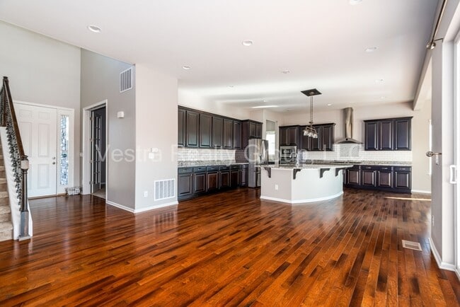 Building Photo - 2794 Rising Moon Way