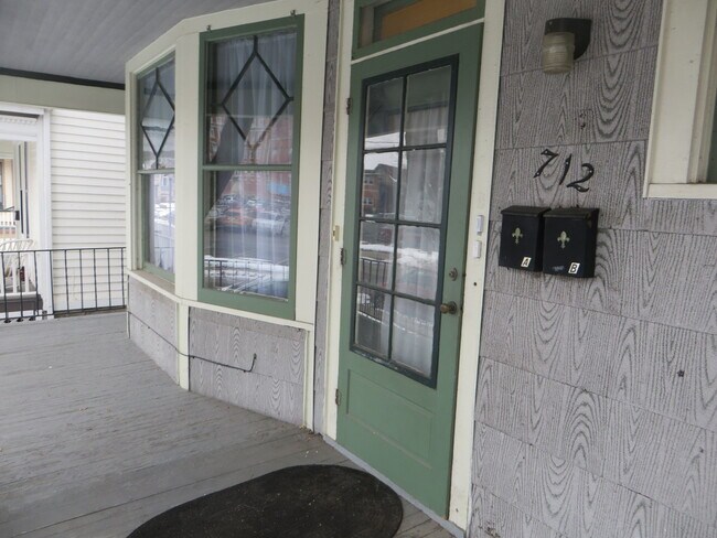 Building Photo - 712 Jackson St