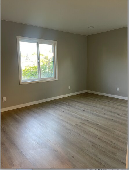 Building Photo - 7449 Variel Ave