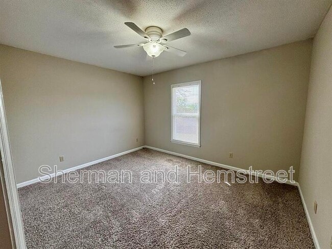 Building Photo - 2139 Holt St