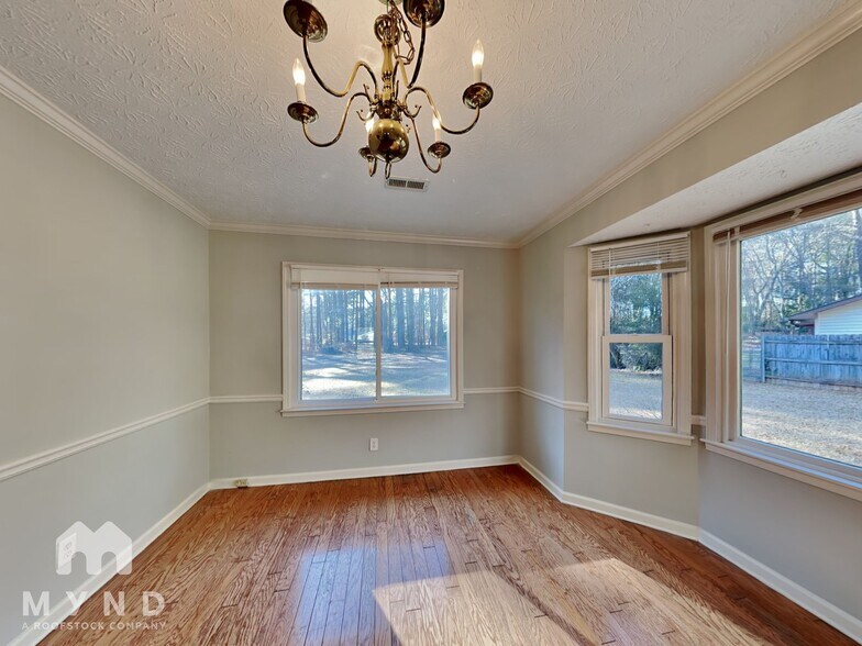 Building Photo - 141 McElroy Rd