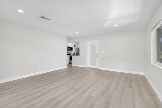 Building Photo - 3213 Colony Club Rd