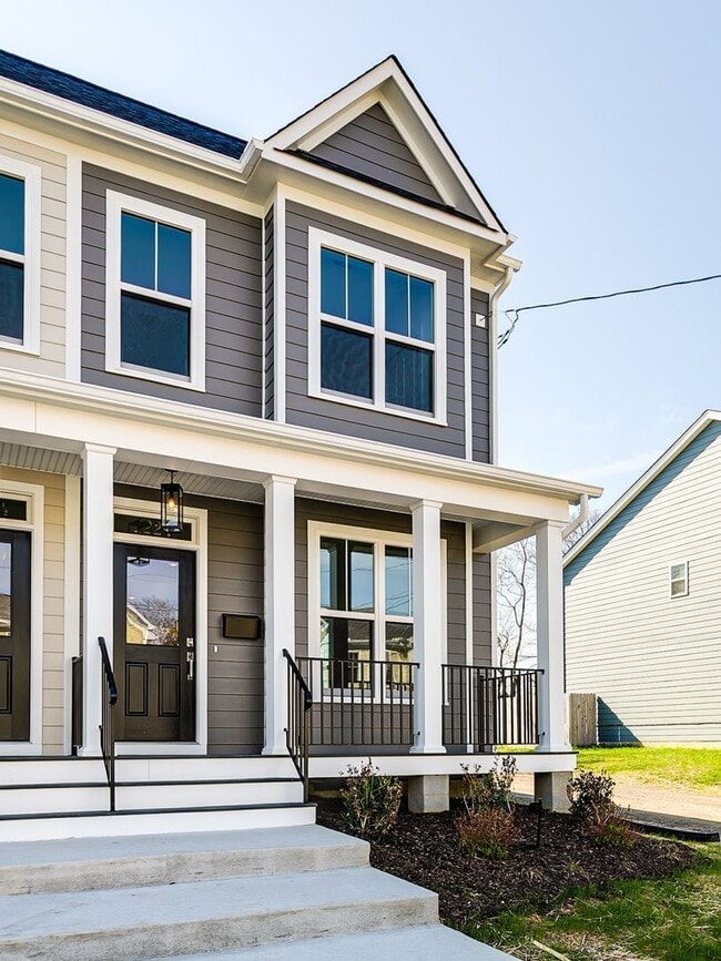 Building Photo - 2224 Perry St