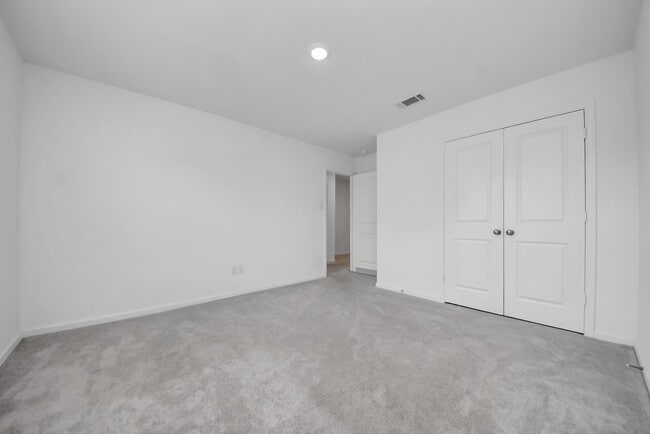 Building Photo - 19523 Manduca Dr