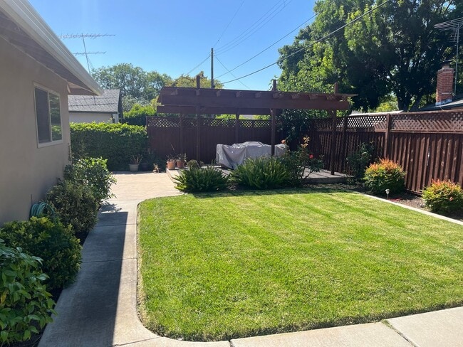 Building Photo - Charming Santa Clara Home with Backyard Perfect for Summer Nights!