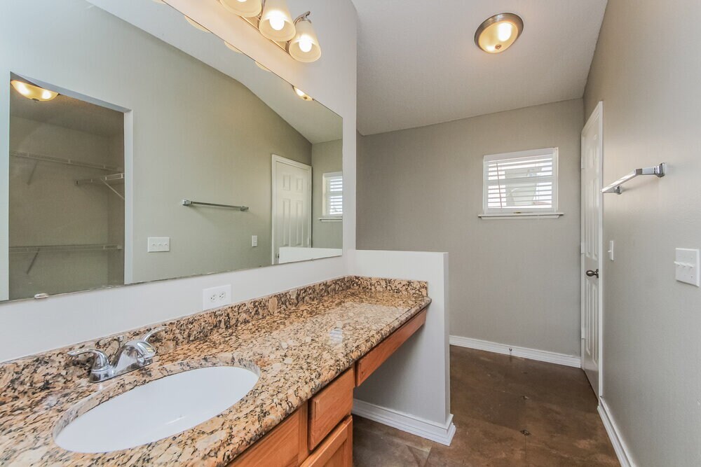 Building Photo - 4821 Petal Pawpaw Ln