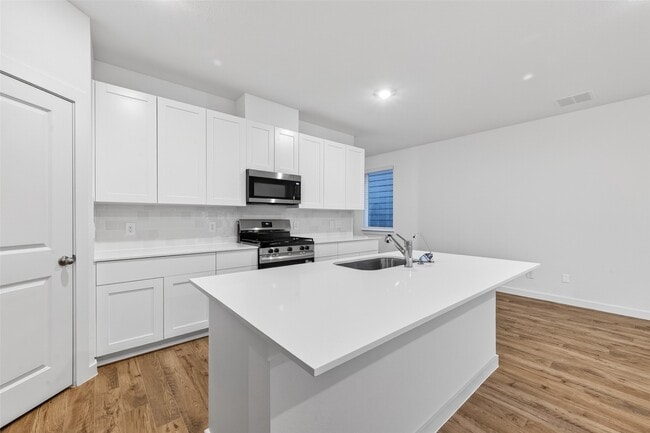 Building Photo - 28142 Meadowlark Sky Dr