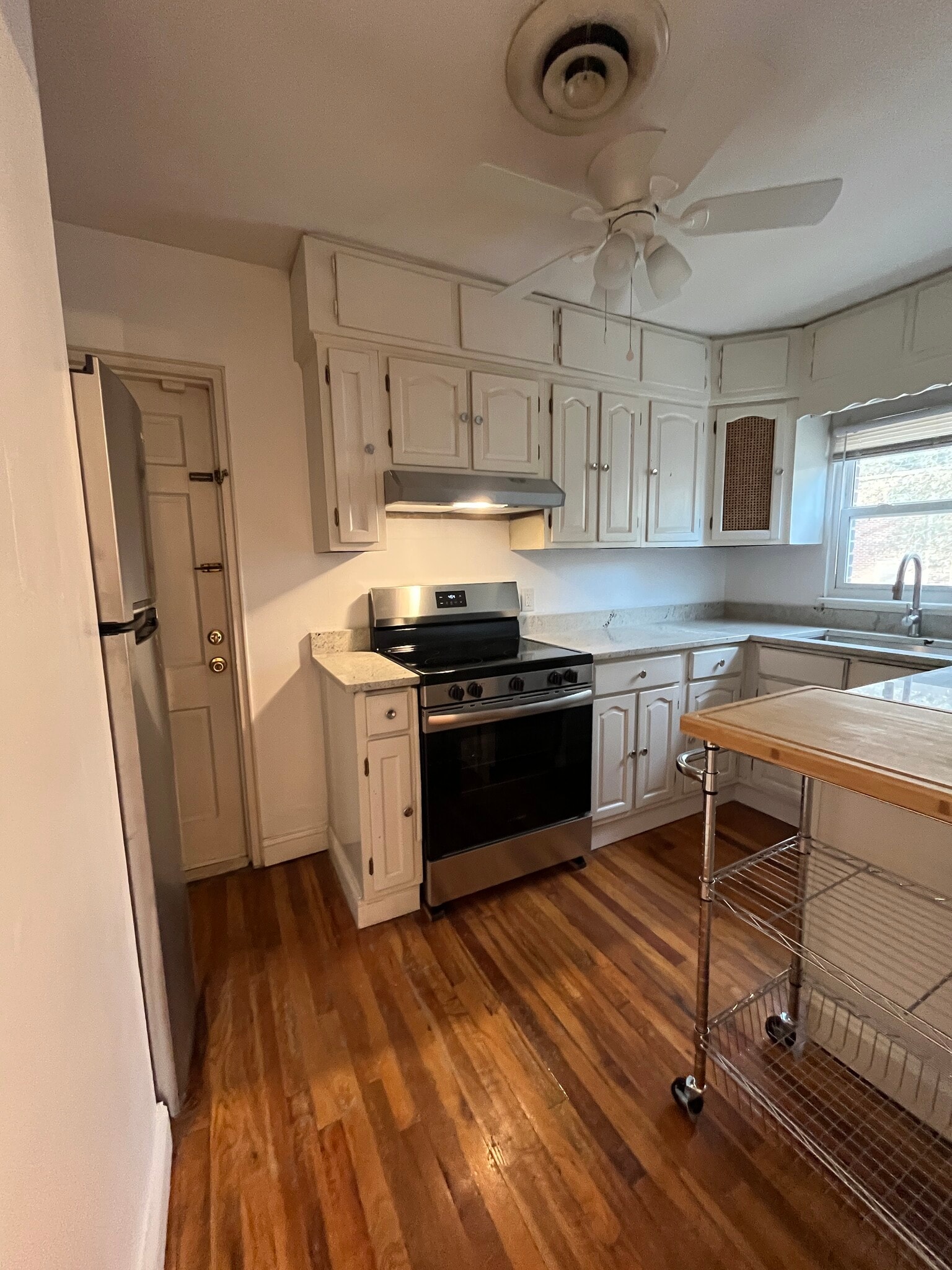 Kitchen - 501 Milledge Rd