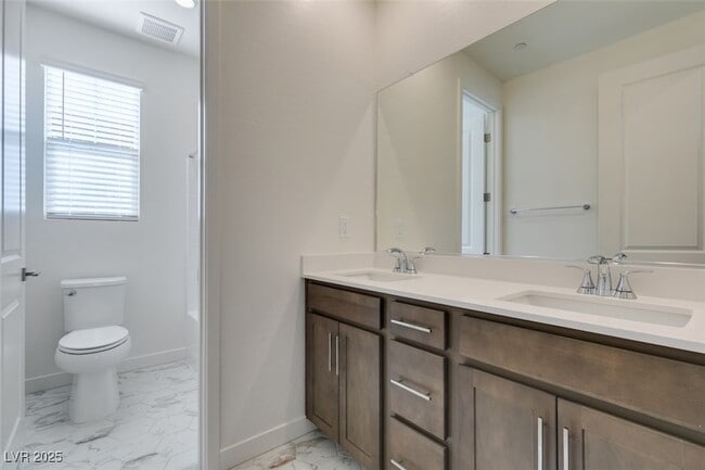 Building Photo - 568 Clover Bar Ln