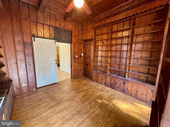 Building Photo - 151 N Hanover St