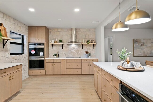 Building Photo - 4504 W Lamb Ave