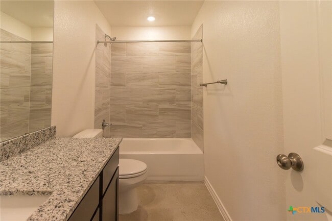 Building Photo - 1230 Lehmann Dr
