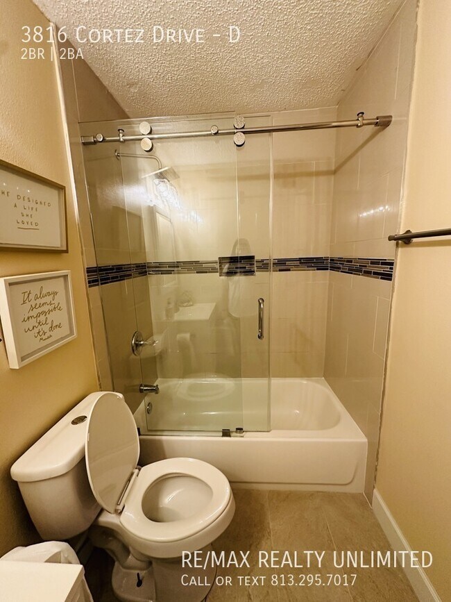 Building Photo - 3816 Cortez Dr