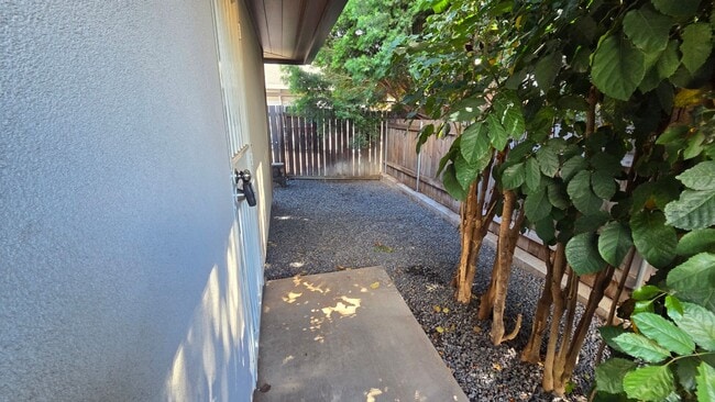 Building Photo - 1 Bedroom Ohana in South Kihei