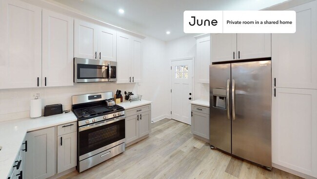 Building Photo - Room in Shared 5 bed/3.5 bath home