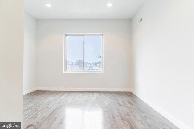 Building Photo - 2153 N Fairhill St