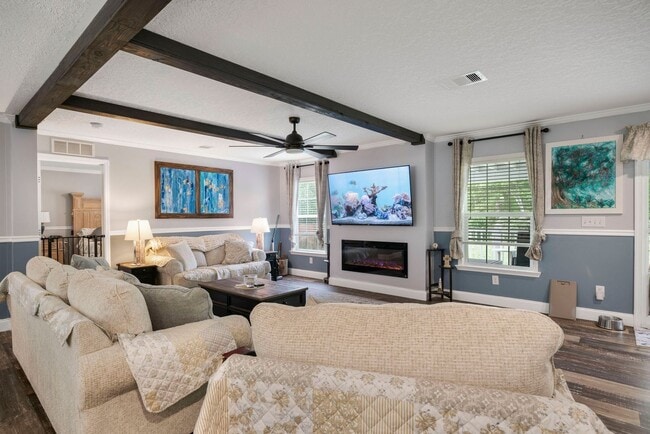 Building Photo - Charming 3/2 in the Heart of Williston – U...