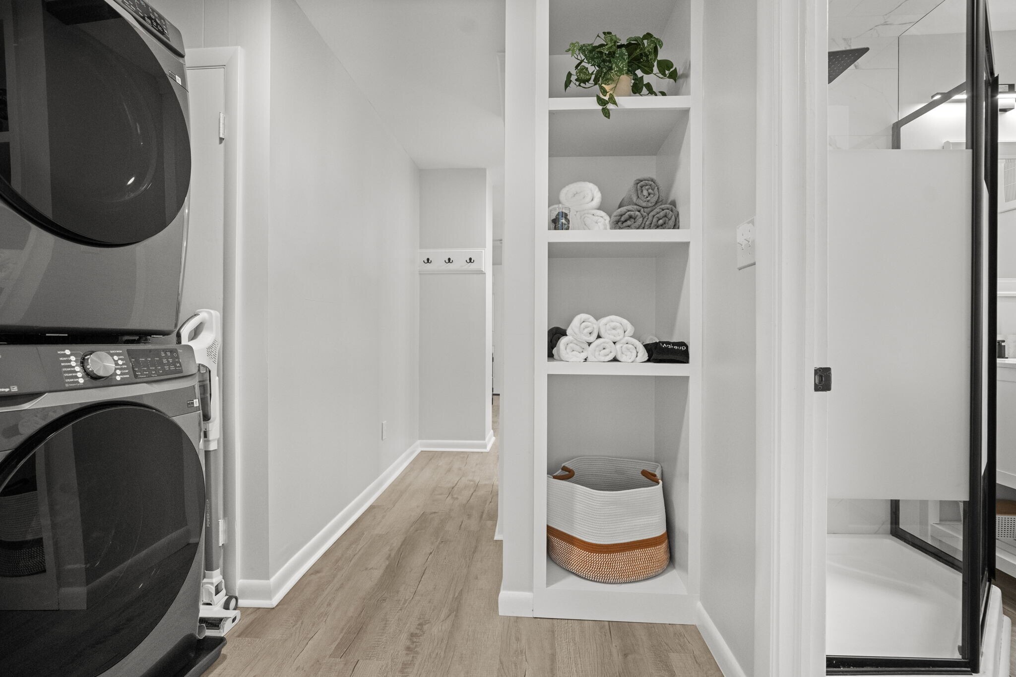 Building Photo - 149 E Main St