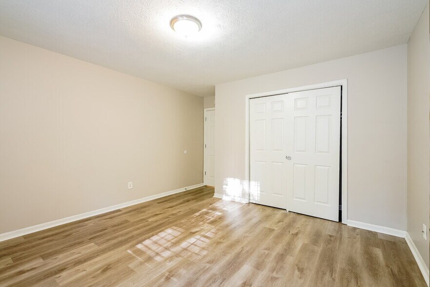 Building Photo - 535 Cahill Ln