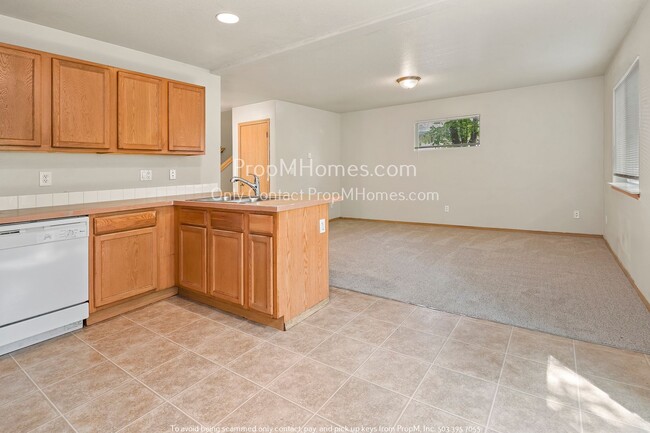 Building Photo - Four Bedroom Home in Powellhurst-Gilbert!