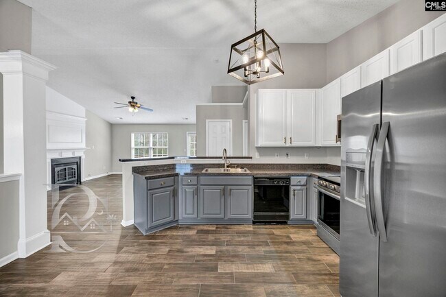 Building Photo - 520 Menauhant Ct