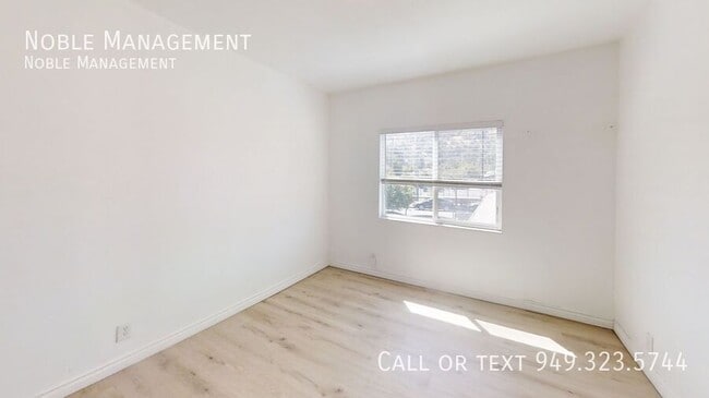 Building Photo - 3629 1/2 Marmion Way-