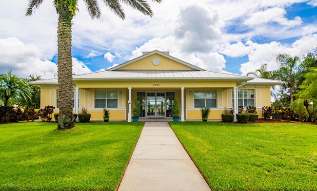 Building Photo - 4070 Alamanda Key Dr