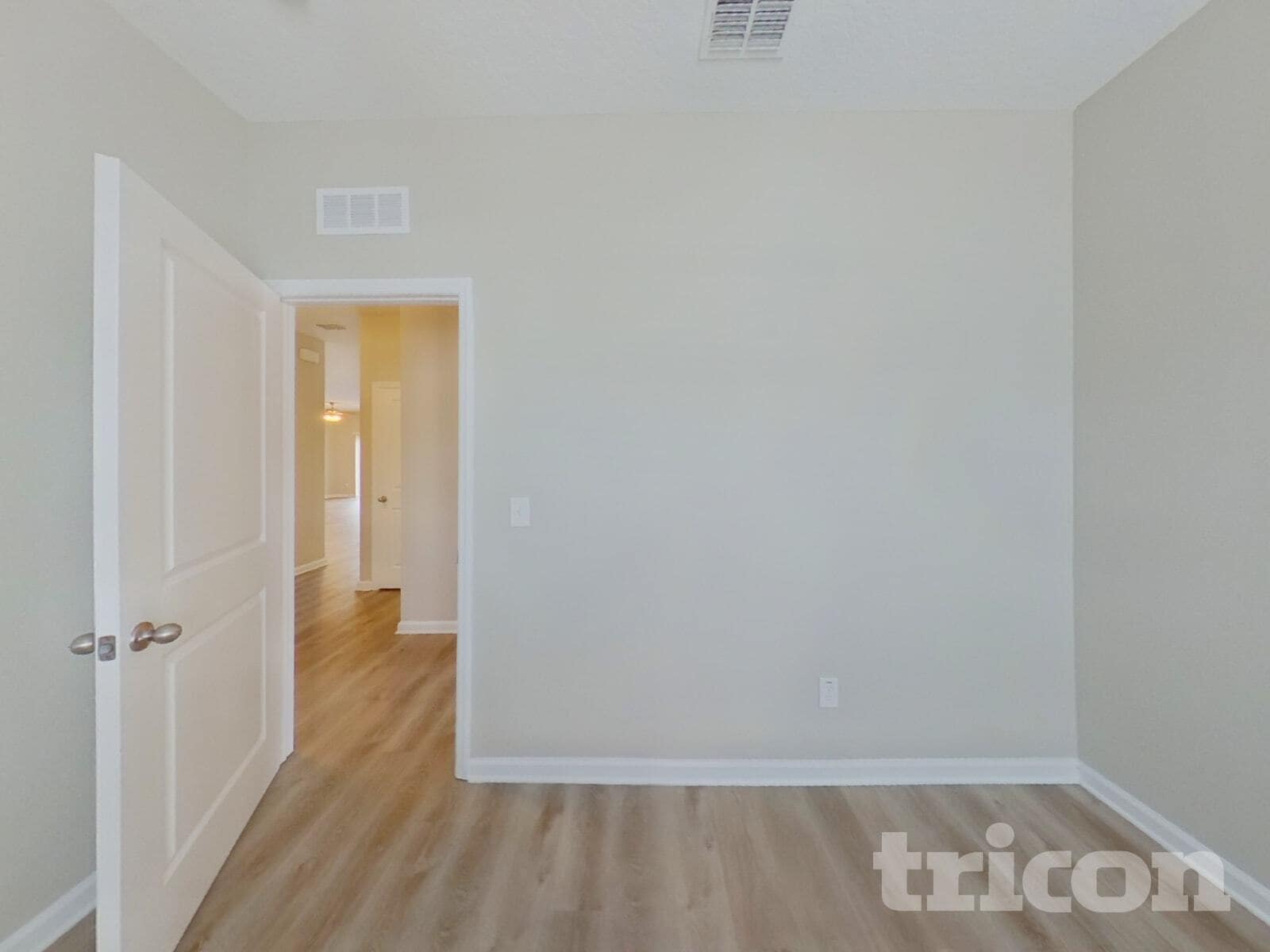 Building Photo - 16517 Cherry Landing Dr