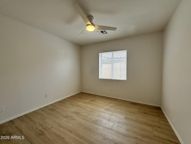 Building Photo - 4412 E Hopi St