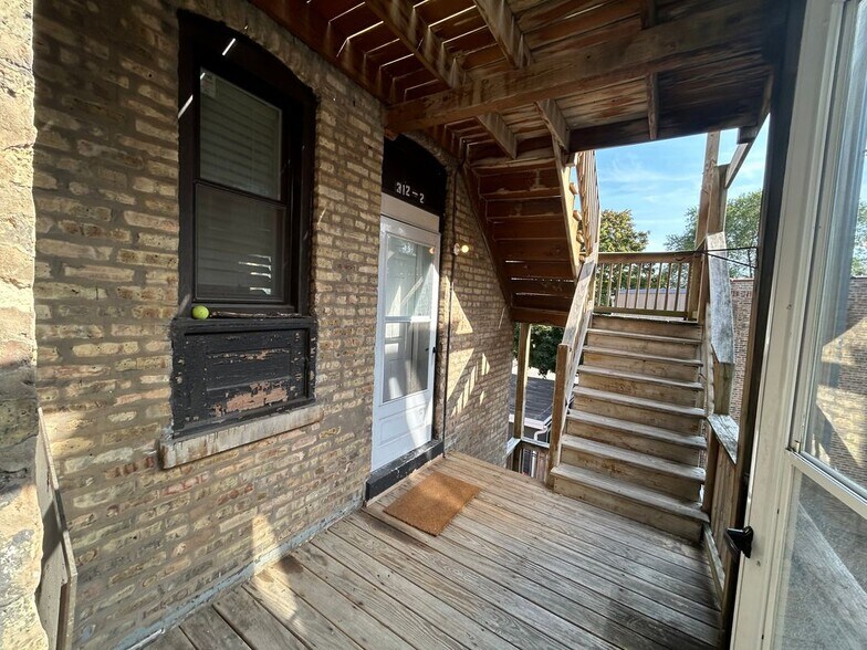Building Photo - 314 Lee St