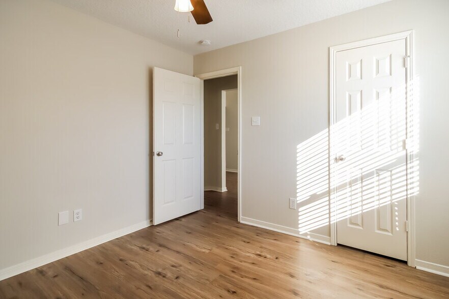 Building Photo - 20327 Wild Berry Dr