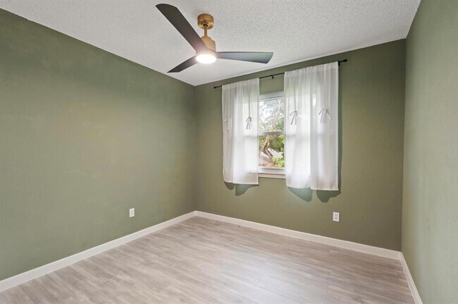 Building Photo - 25510 Chapel Ridge Ln