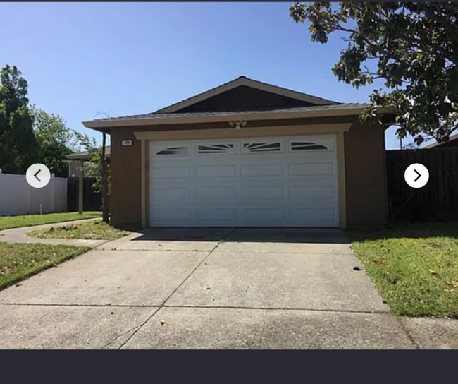 Building Photo - 129 Panoramic Ave