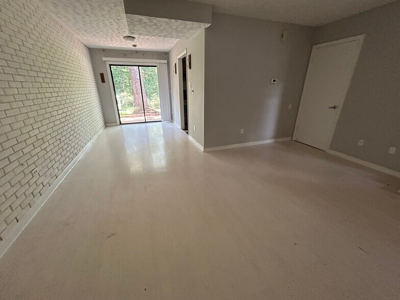 Dining Room - 1120 Rolling Hill Dr