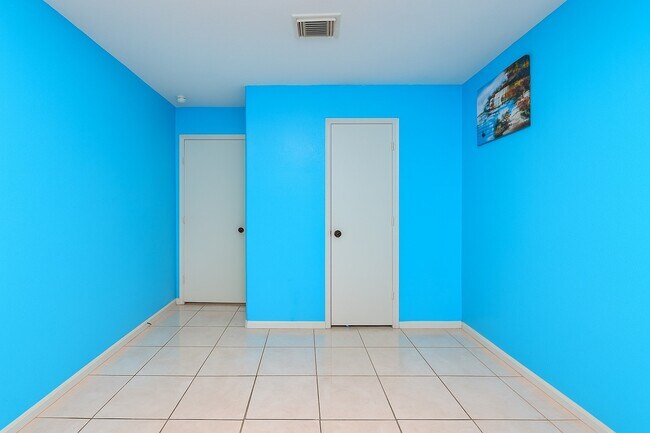 Building Photo - 7926 Westington Ln