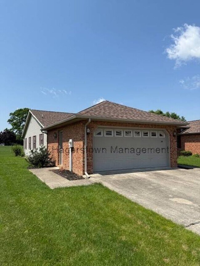 Building Photo - 74 Homestead Dr